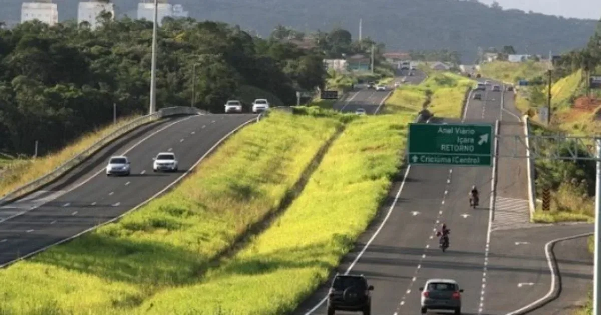 Motoristas terão desvios durante obras na Via Rápida, em Criciúma