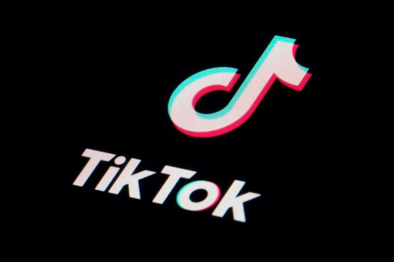 TikTok terá de limitar uso e reforçar checagem de idade em acordo