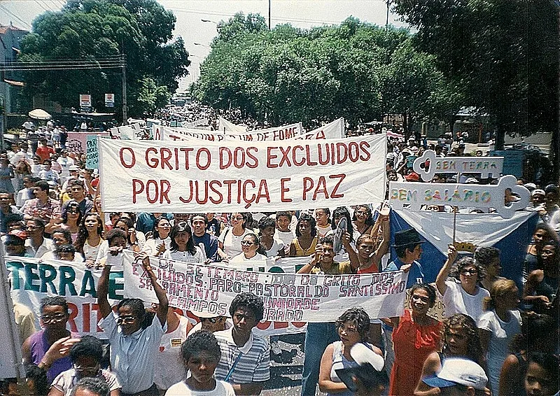 Ato em São Paulo cobra combate à violência contra mulheres e critica governo estadual