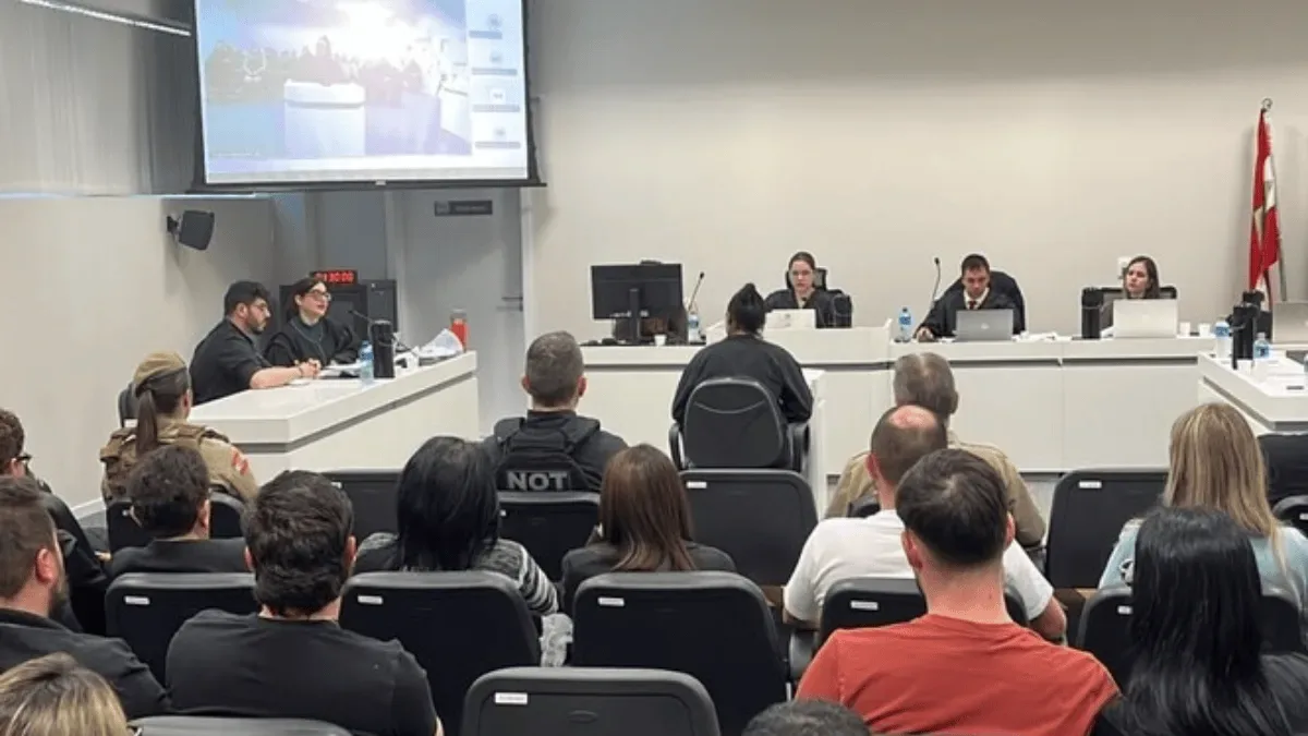 Homem é condenado em SC por matar companheira e simular suicídio