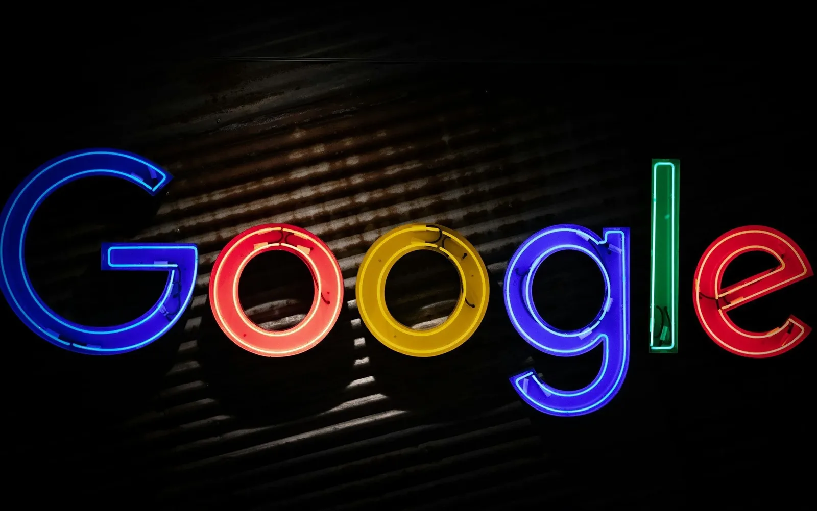 Google testa pagamentos a sites pelo uso de conteúdo em respostas de IA