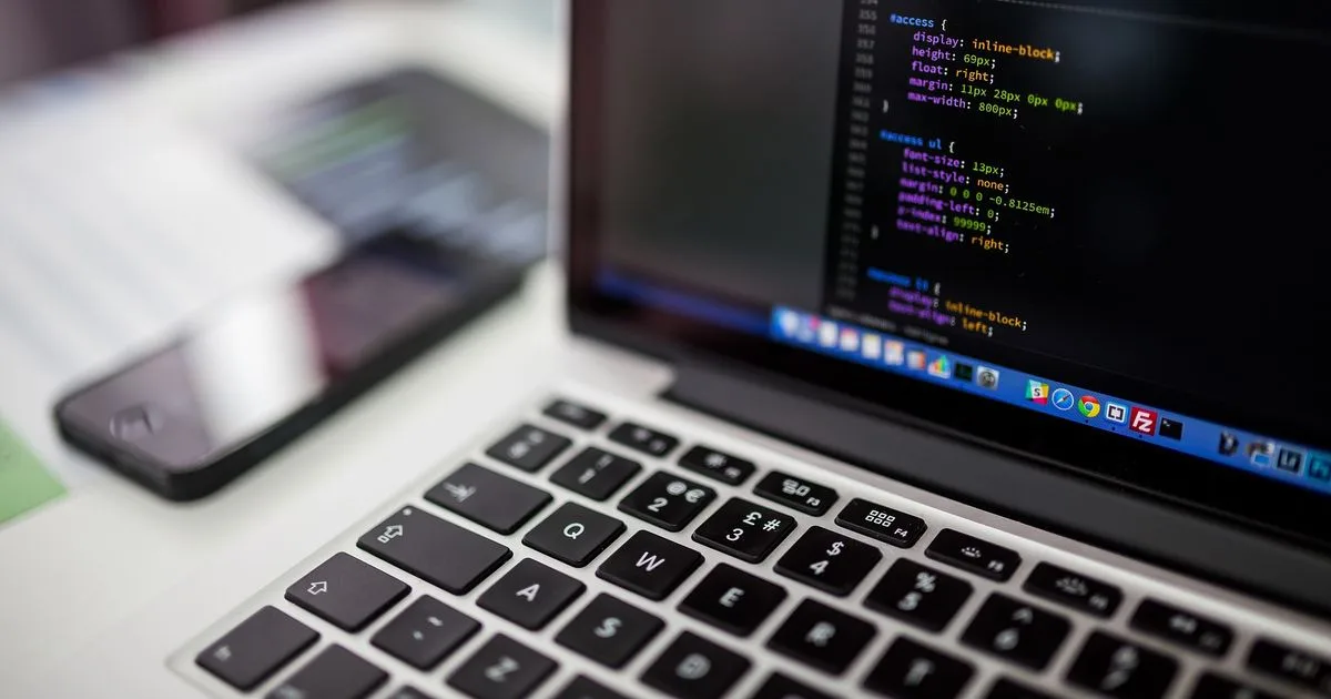 Cursos gratuitos ajudam a ampliar conhecimentos em tecnologia