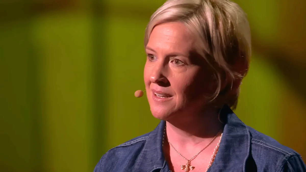 A prática por trás dos conselhos, segundo Brené Brown