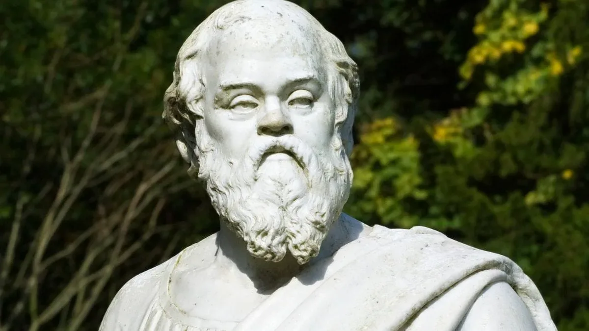 Sócrates responde a Antifonte sobre viver com pouco e depender menos