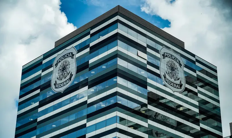 Diretores da PF apoiam Andrei Rodrigues e oferecem cargos ao interino