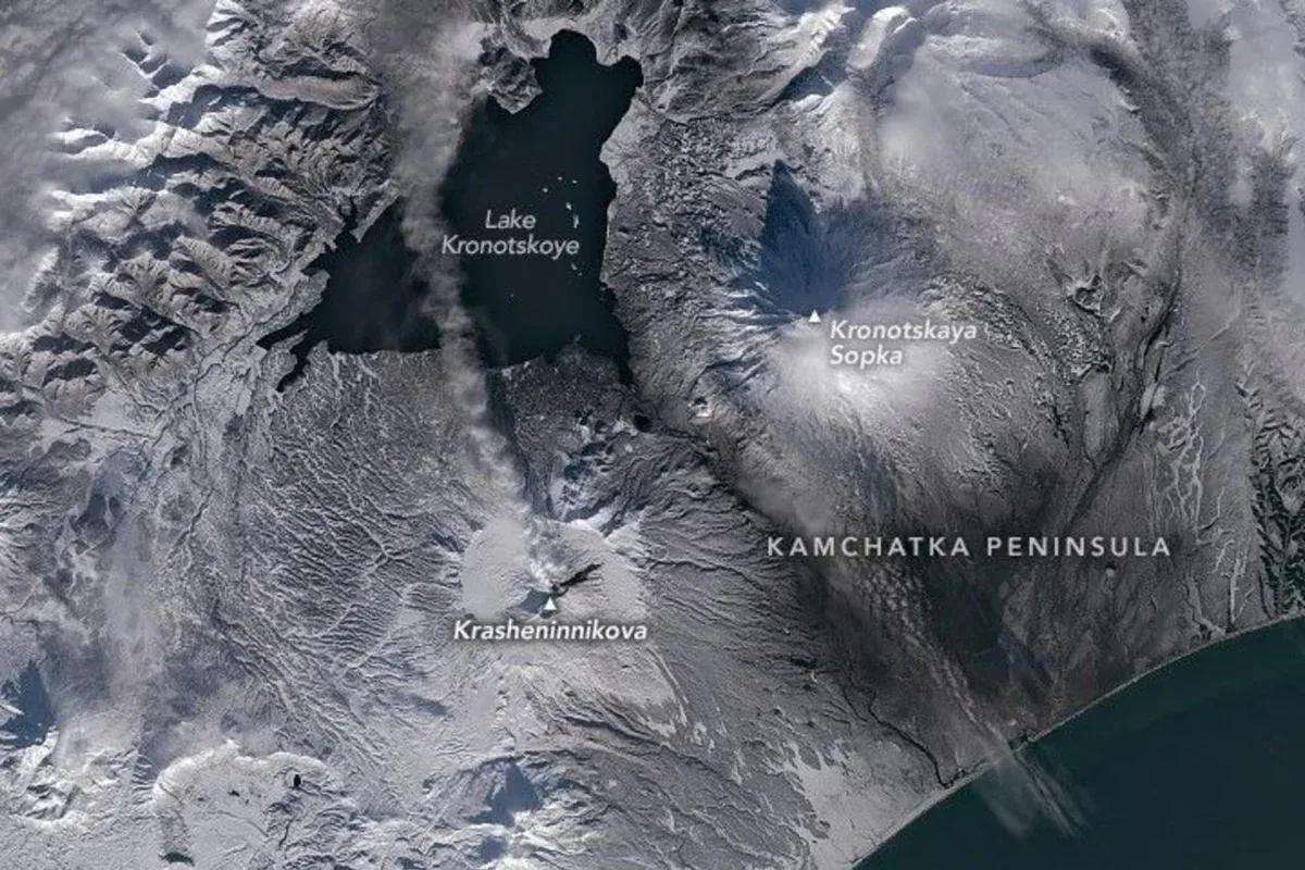 Estudo relaciona erupção do Krasheninnikov a terremoto em Kamchatka