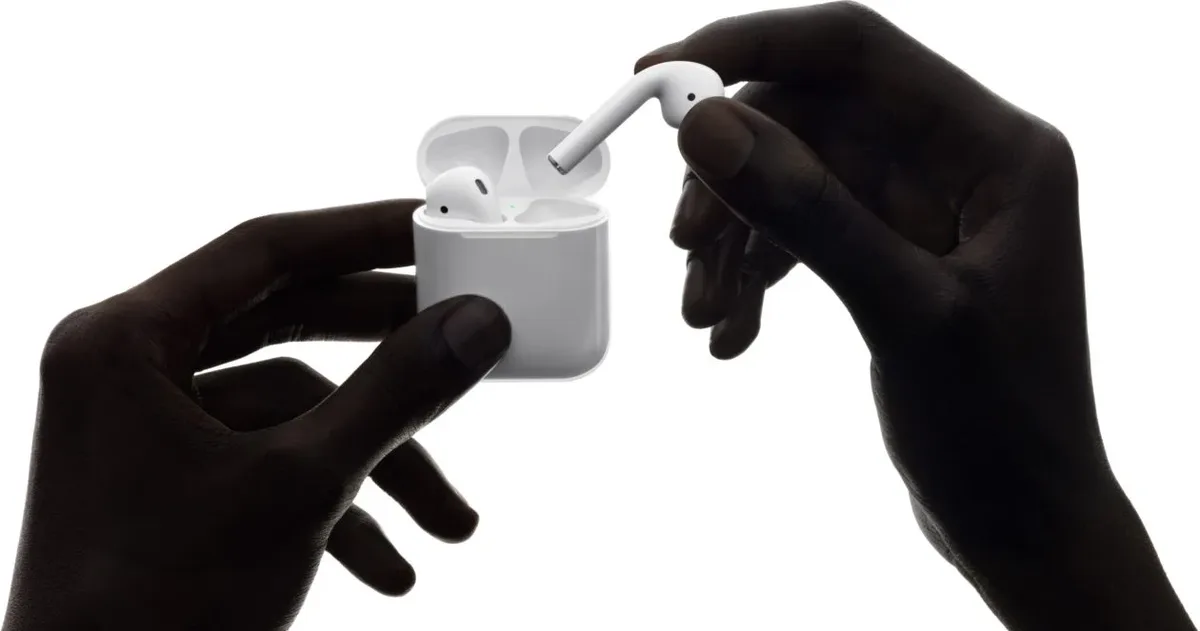 AirPods completam uma década desde a apresentação da primeira geração