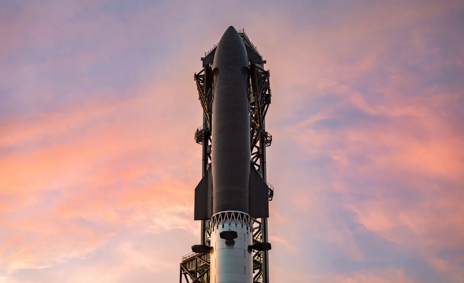Starship tentará chegar à órbita da Terra em voo com satélites Starlink