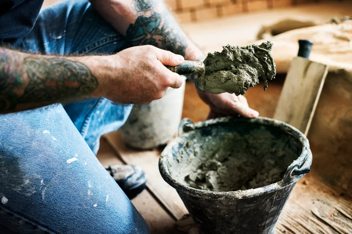 Biochar de fezes humanas aumenta resistência do concreto em testes