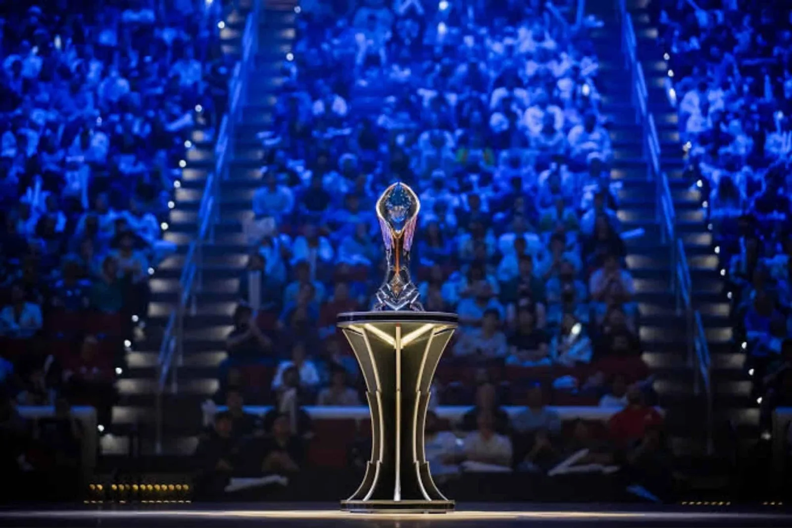 Franquias perdem espaço nos eSports após custos altos e queda de audiência