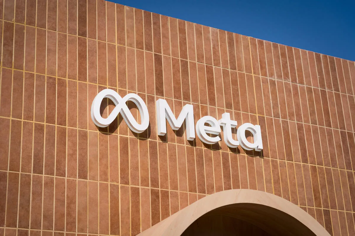 Meta testa robôs para manutenção em data centers nos Estados Unidos