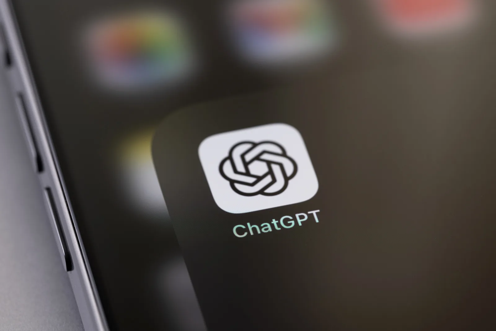 Relatos de usuários contrastam com status operacional do ChatGPT