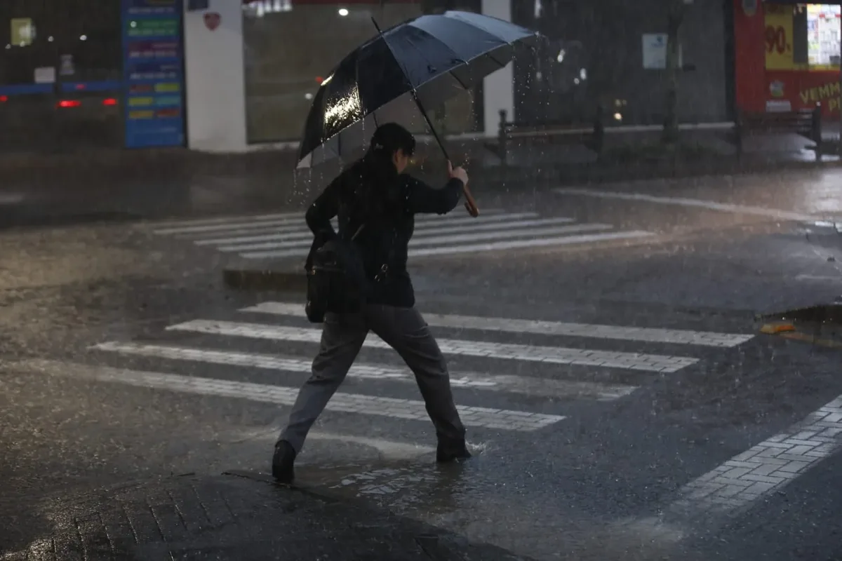 Blumenau prevê chuva de até 110 milímetros e risco de alagamentos