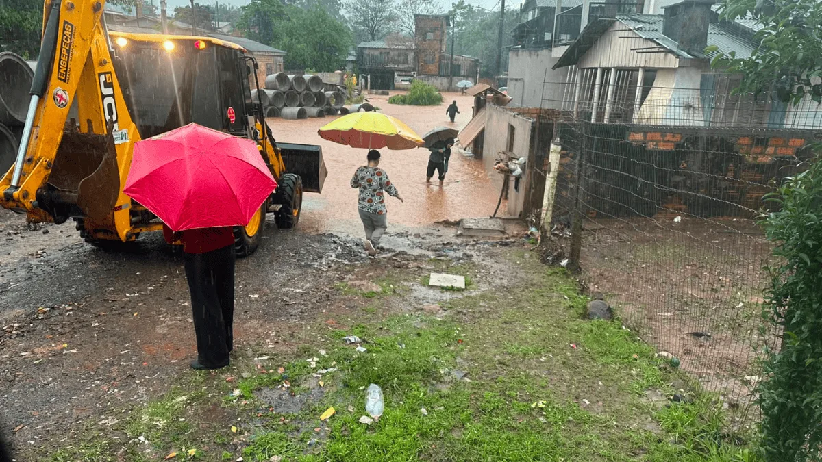 Defesa Civil atende 56 ocorrências após temporal em Chapecó