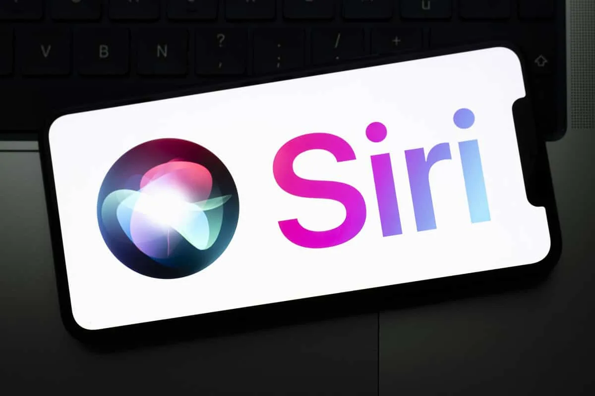 Nova Siri ganha leitura de tela e integração com e-mails no iOS 27