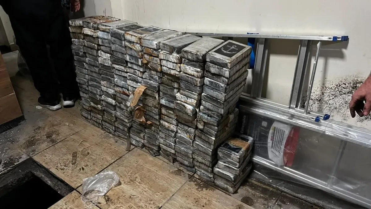 PF apreende 725 quilos de cocaína escondidos sob piso de casa em Itajaí