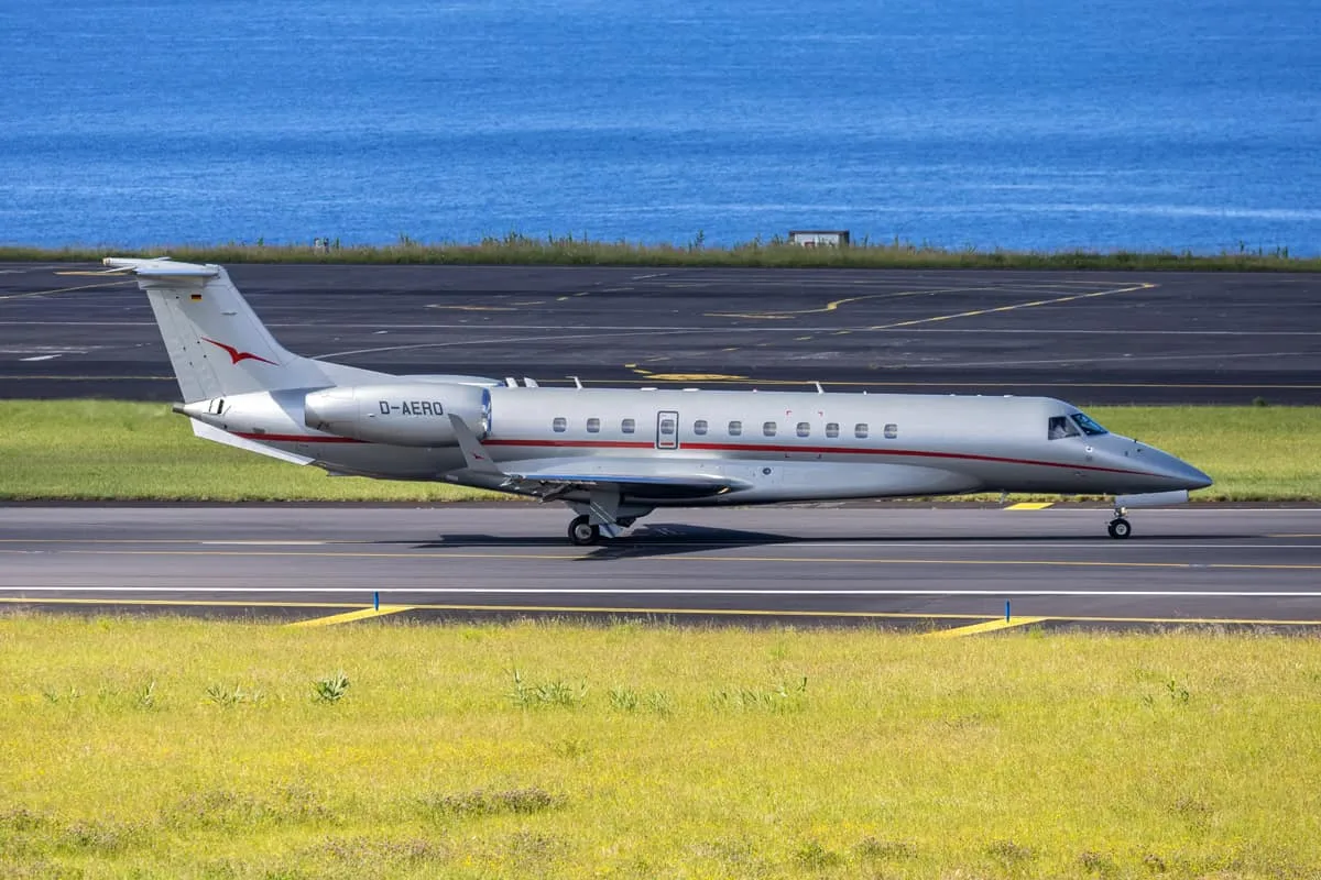 Legacy 650 da Embraer tem autonomia de 7.220 km e leva até 14 passageiros